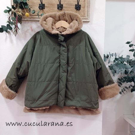 Mia y Lia chaquetón verde caza con camel