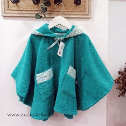 poncho broche